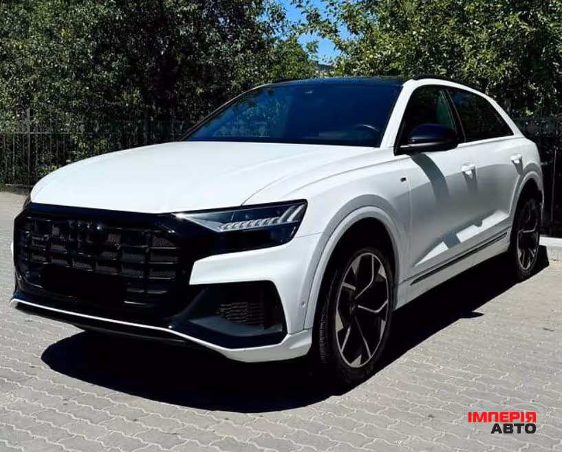 Audi Q8 - фото 1