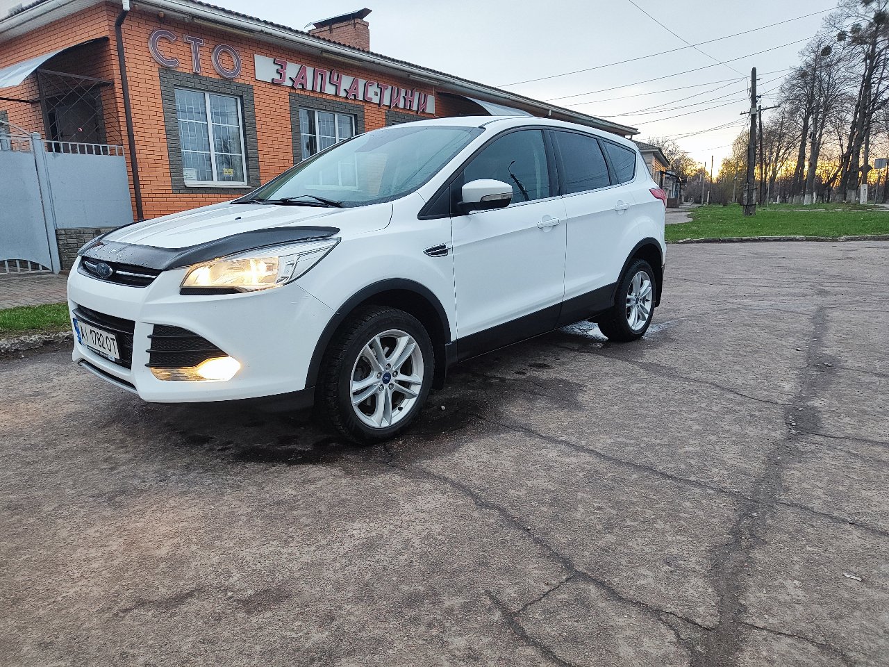 Ford Kuga - фото 13