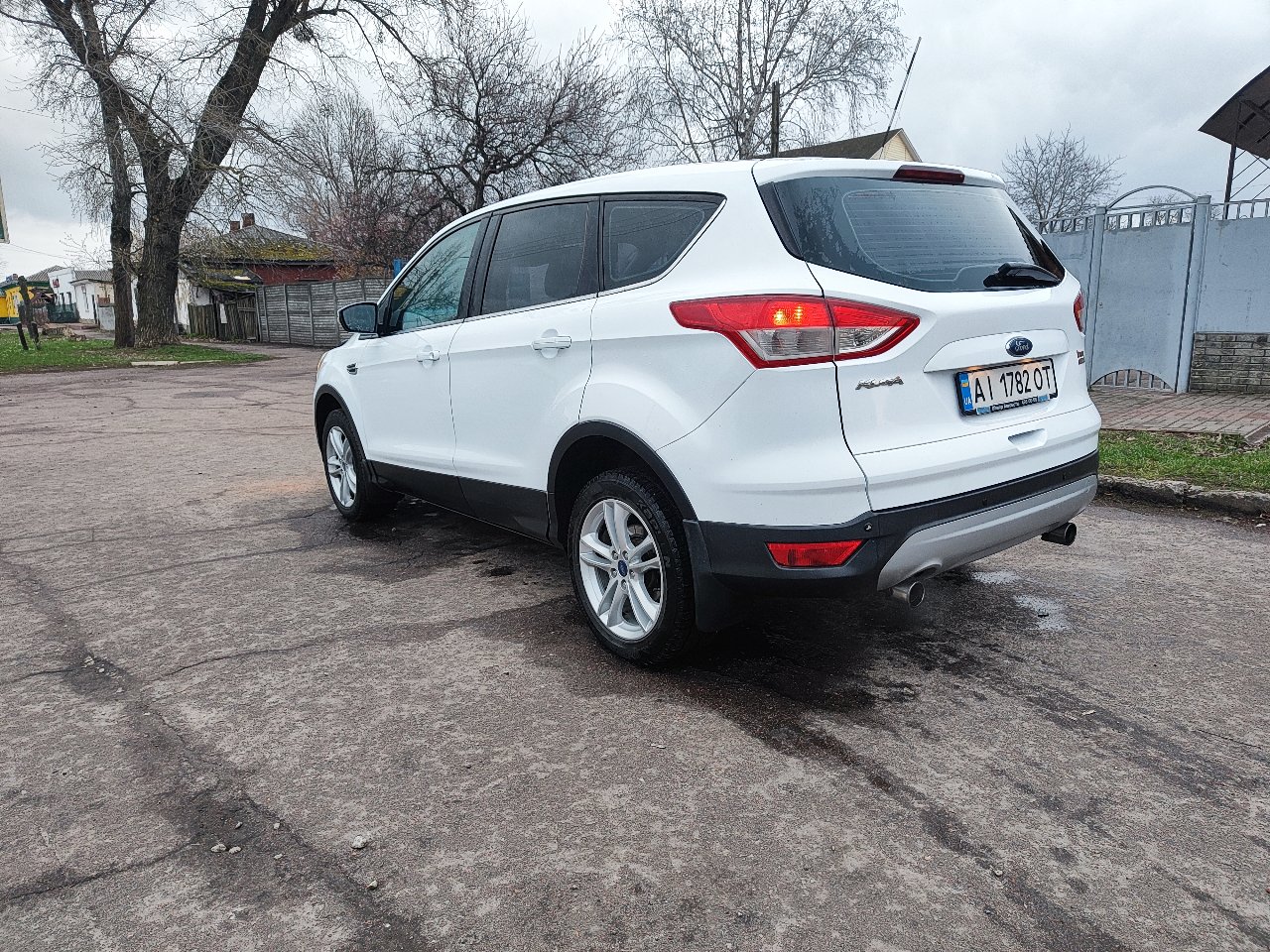 Ford Kuga - фото 10