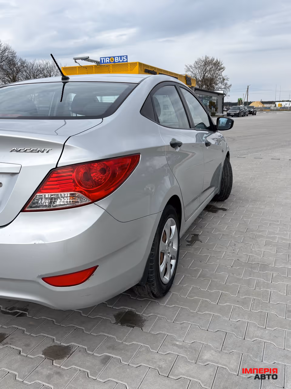 Hyundai Accent - фото 4