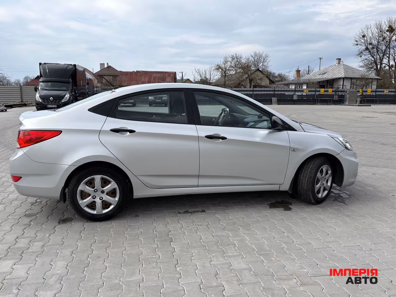 Hyundai Accent - фото 6