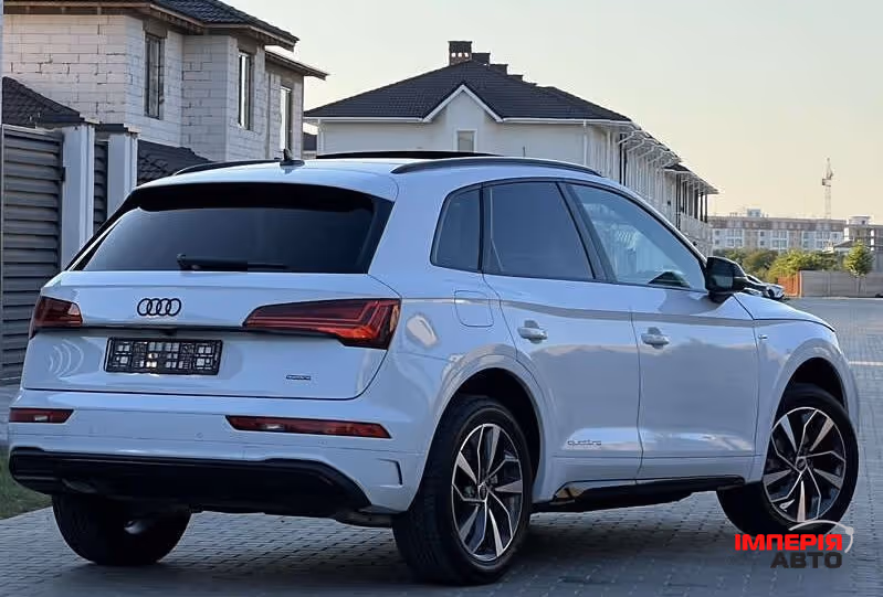 Audi Q5 - фото 12