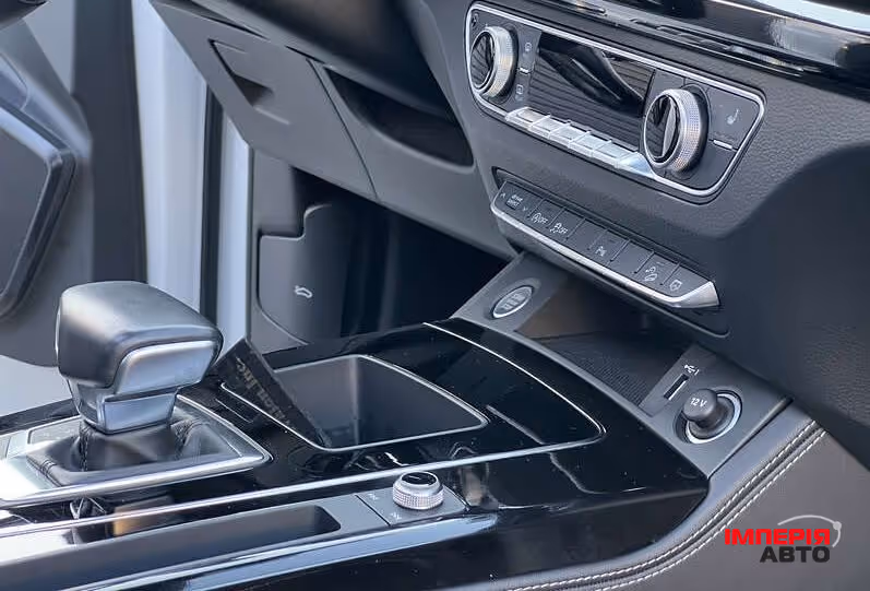 Audi Q5 - фото 7