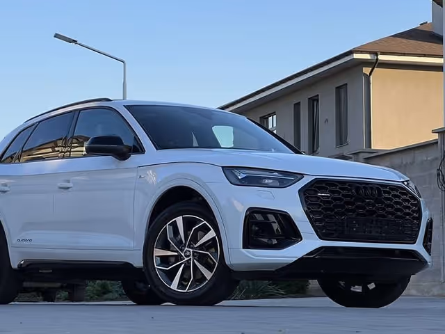 Audi Q5 - фото 2