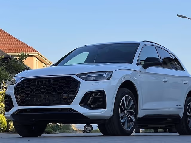 Audi Q5 - фото 3