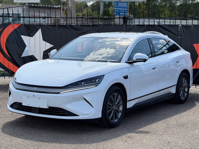 BYD Qin L - фото 1