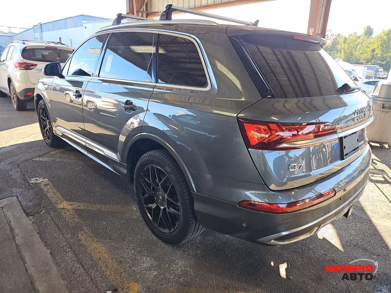 Audi Q7 - фото 2
