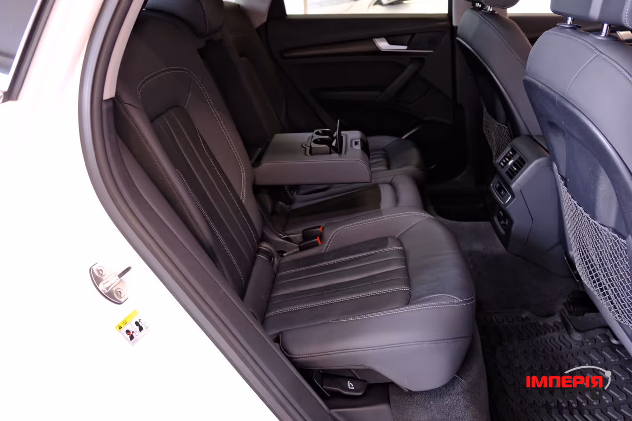 Audi Q5 - фото 9