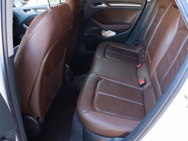 Audi A3 - фото 5