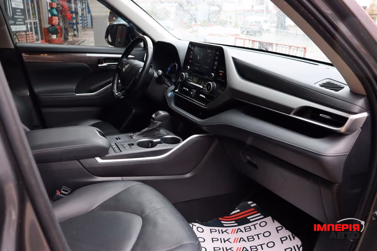 Toyota Highlander - фото 10