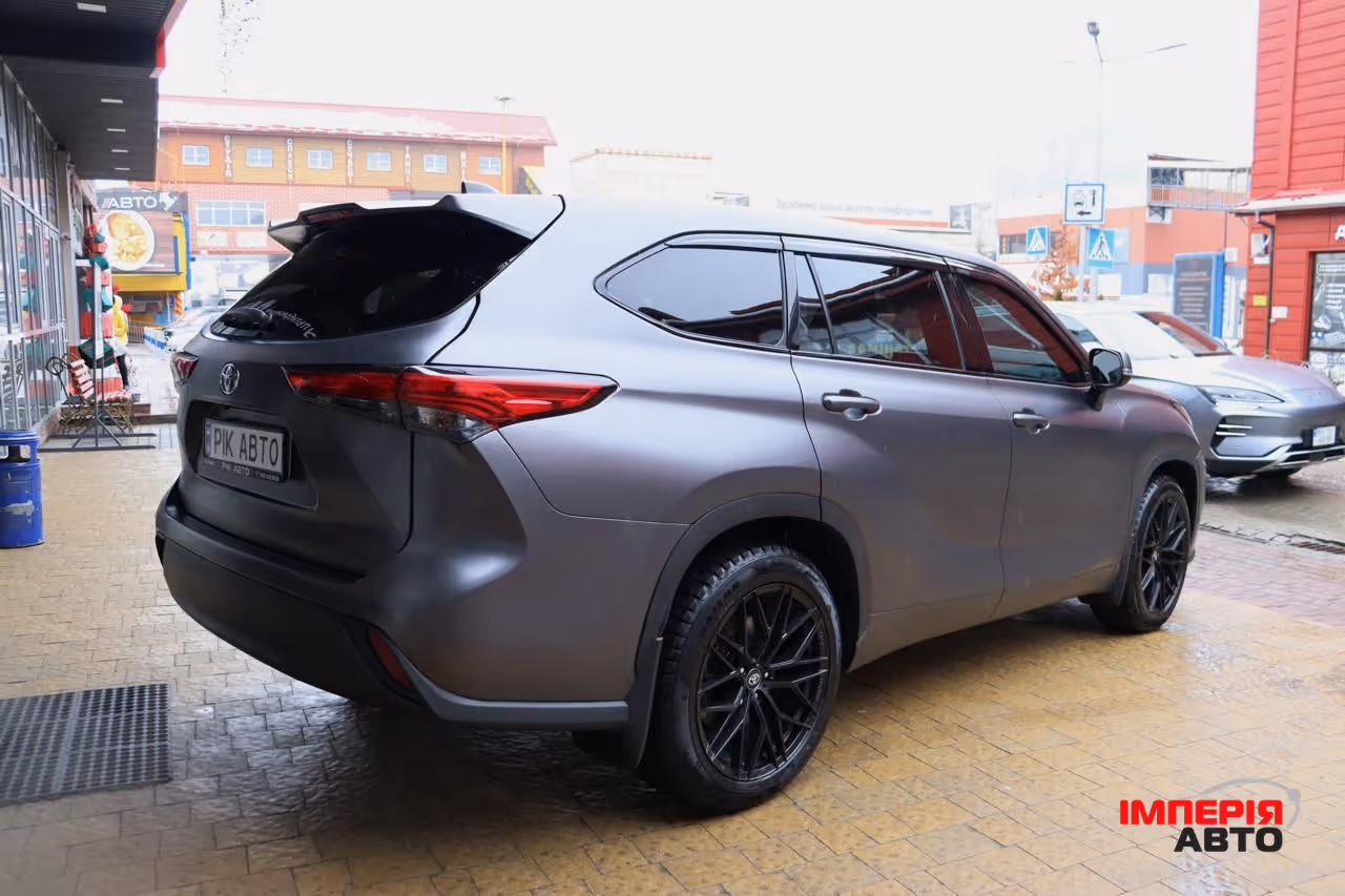 Toyota Highlander - фото 3
