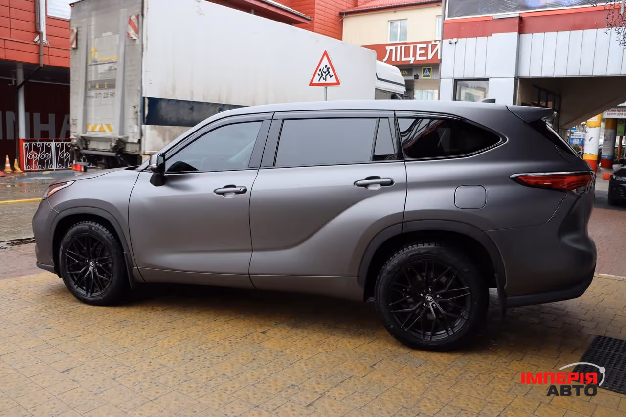 Toyota Highlander - фото 4