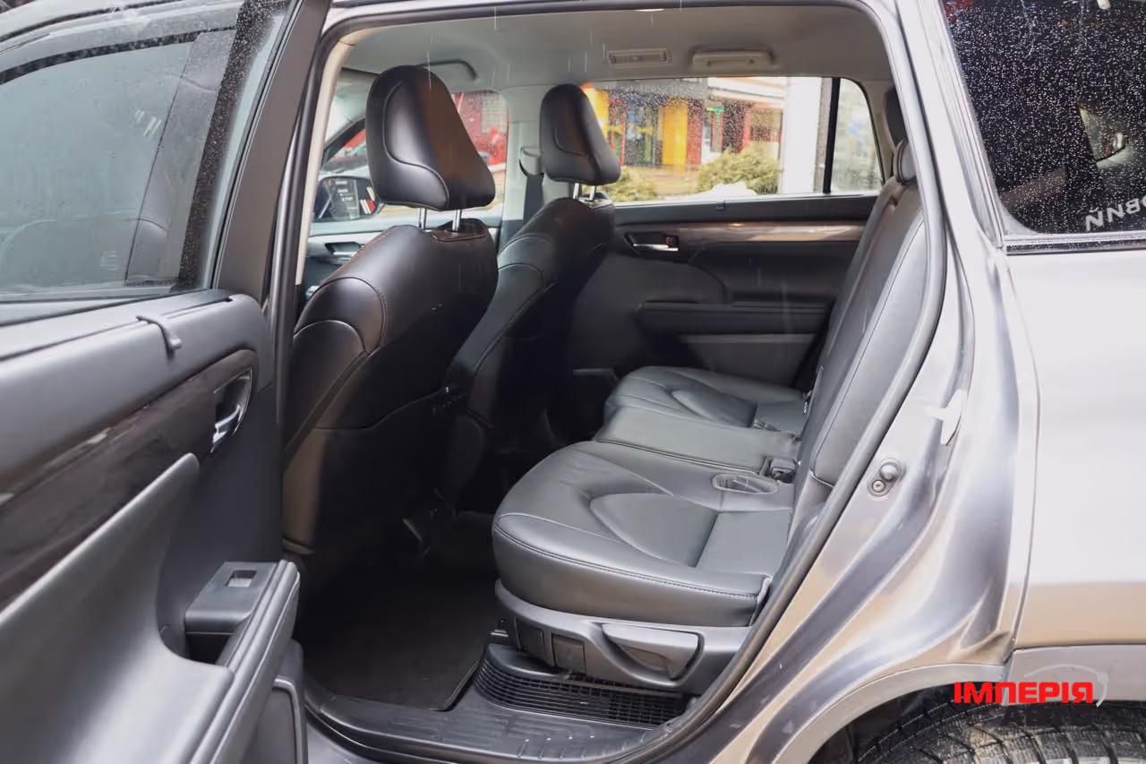 Toyota Highlander - фото 6