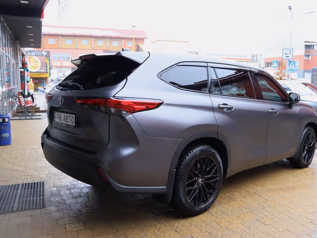Toyota Highlander - фото 3