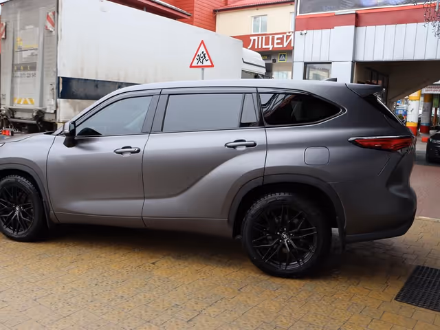 Toyota Highlander - фото 4