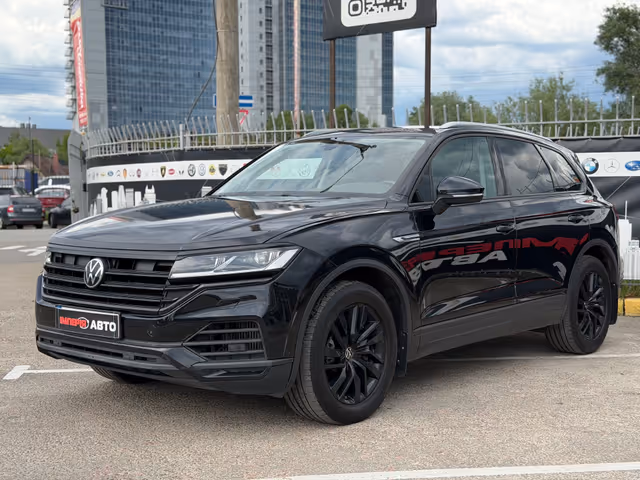 Volkswagen Touareg - фото 2