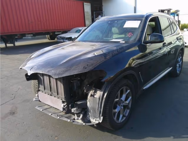 BMW X3 - фото 1