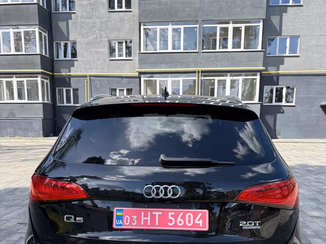 Audi Q5 - фото 4
