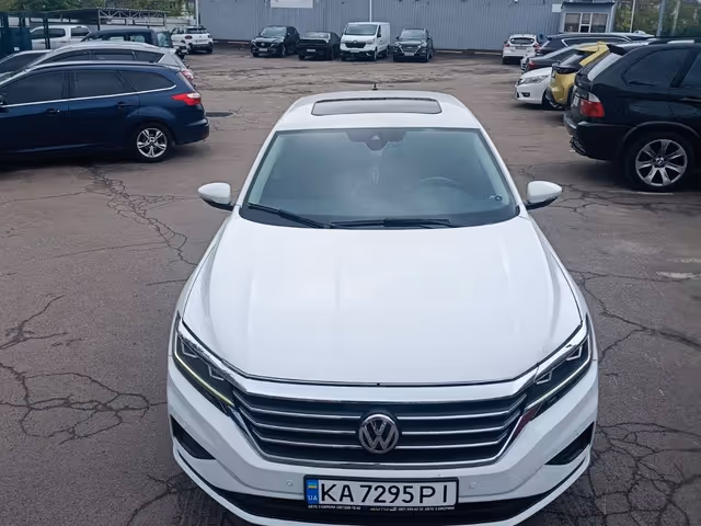 Volkswagen Passat - фото 5