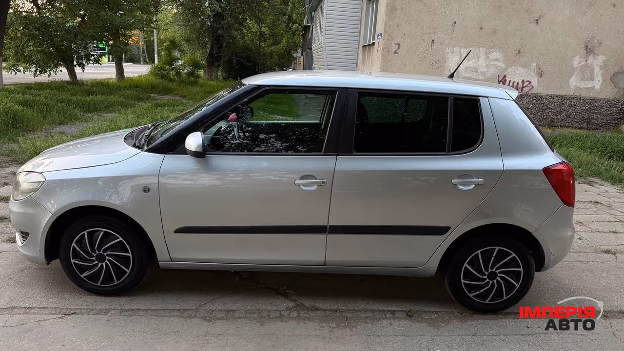 Skoda Fabia RS - фото 4