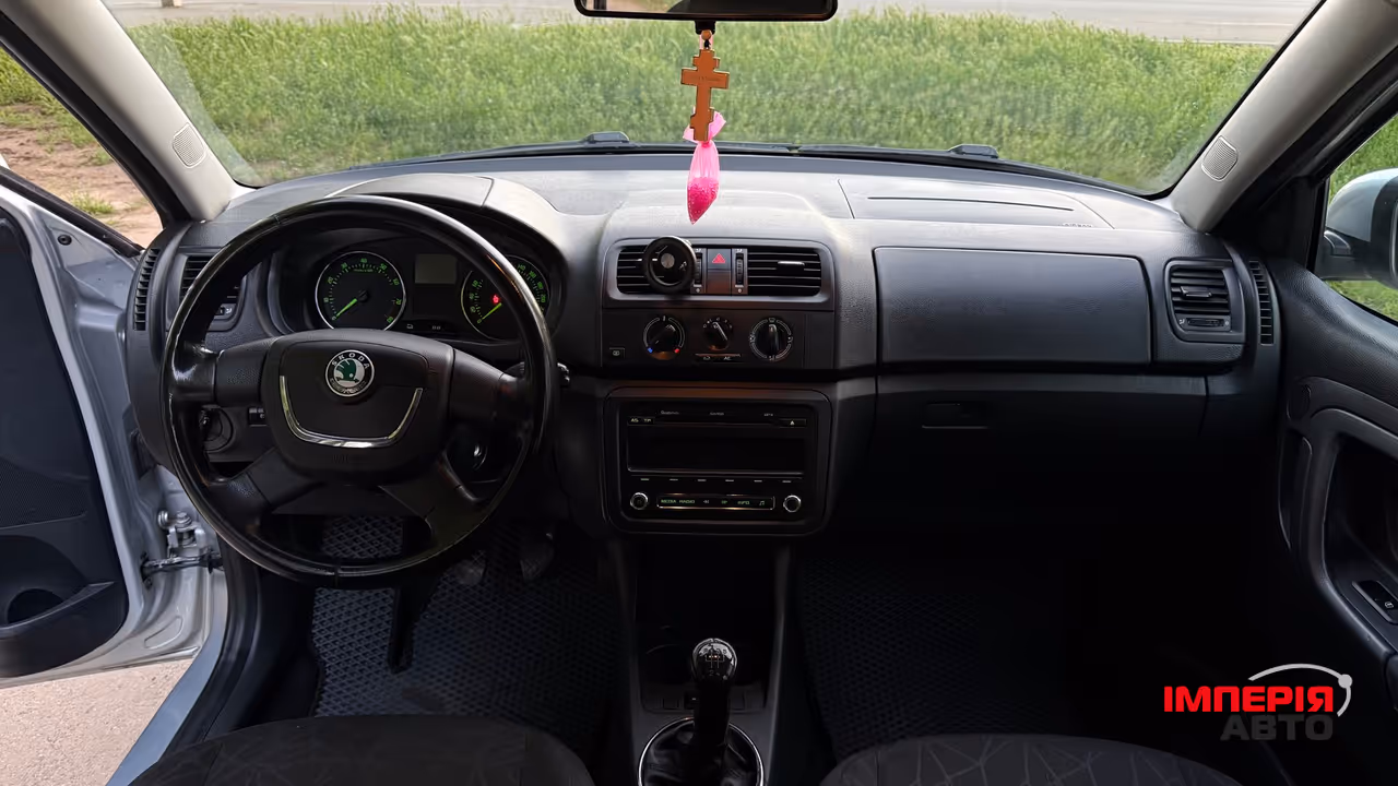 Skoda Fabia RS - фото 6