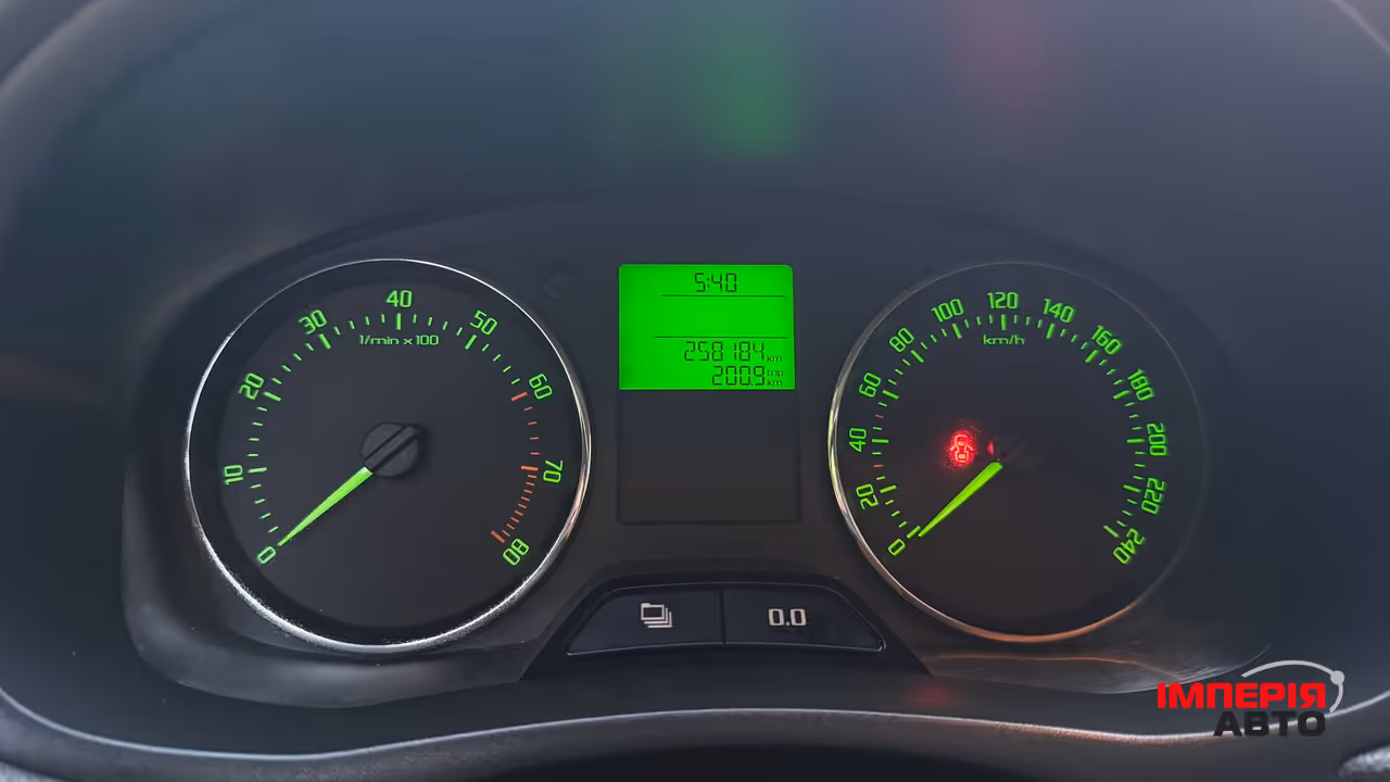 Skoda Fabia RS - фото 13