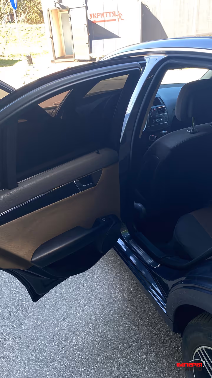 Mercedes-Benz C-Класс - фото 12