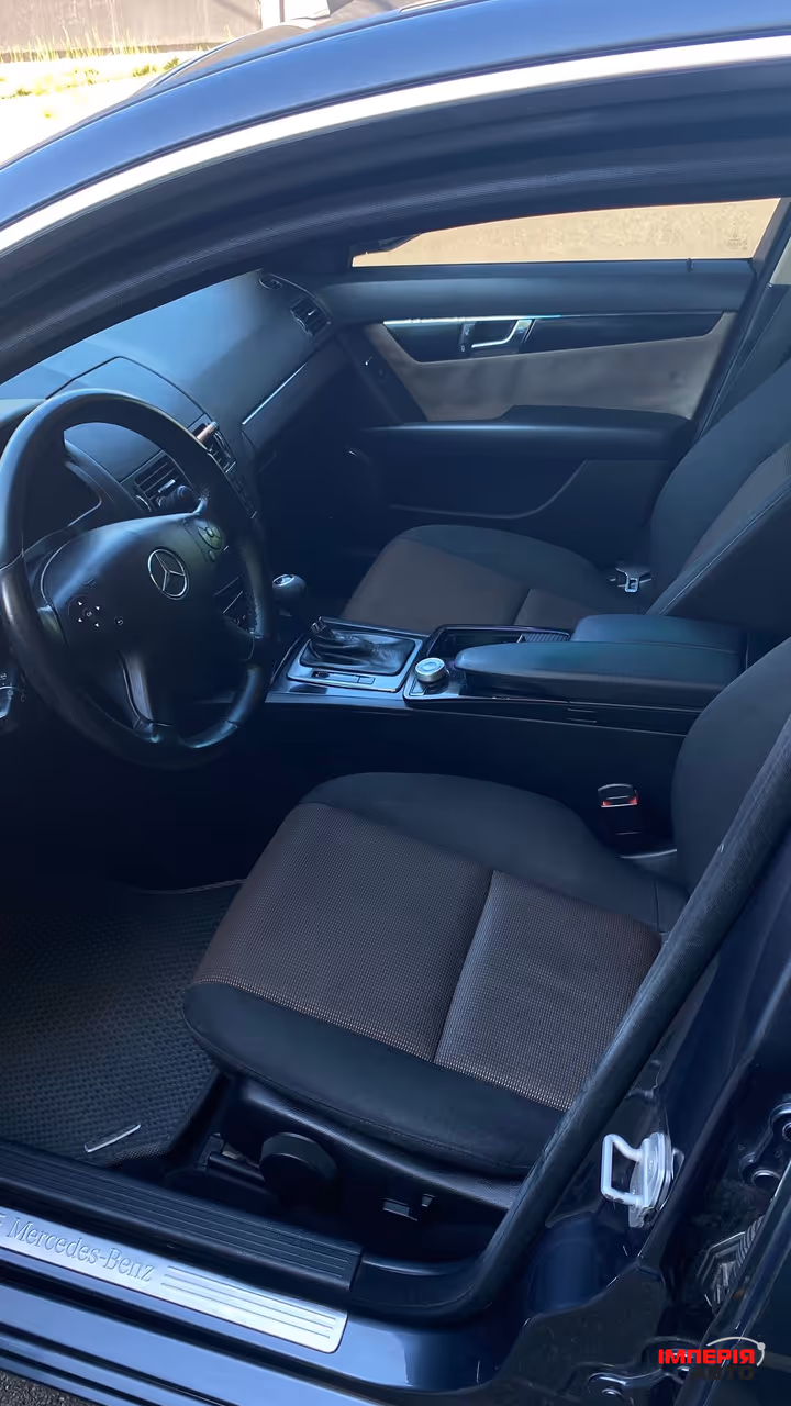 Mercedes-Benz C-Класс - фото 9