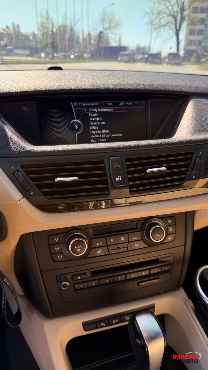 BMW X1 - фото 13