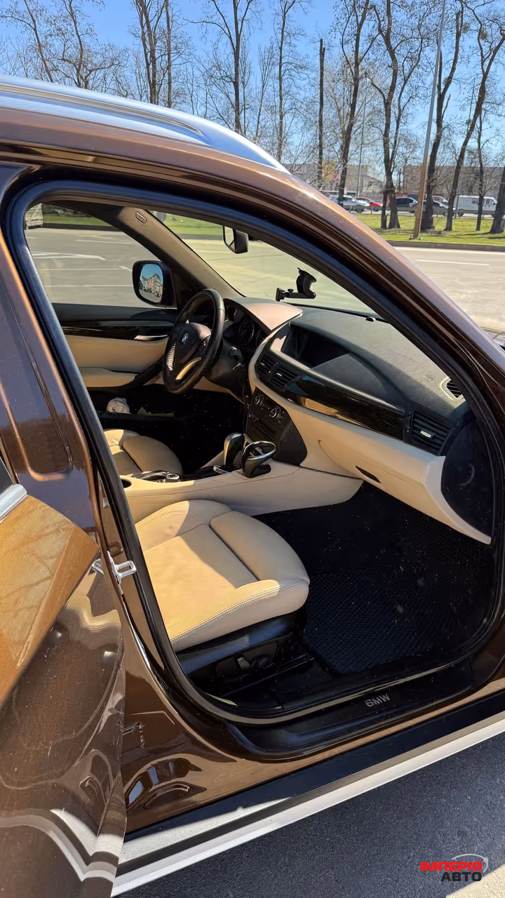 BMW X1 - фото 9