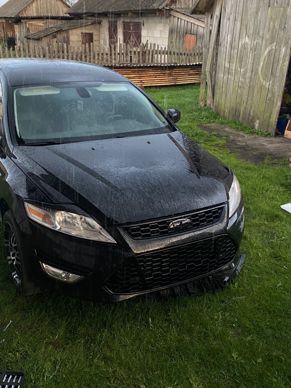 Ford Mondeo - фото 1