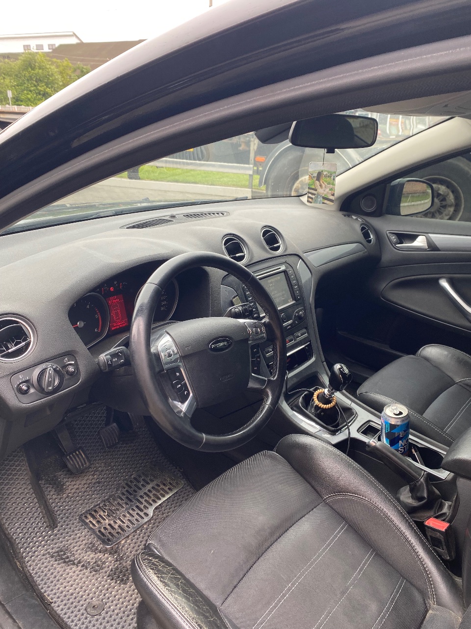 Ford Mondeo - фото 13