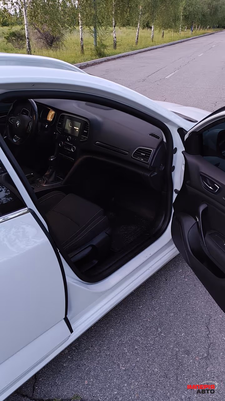 Renault Megane - фото 6