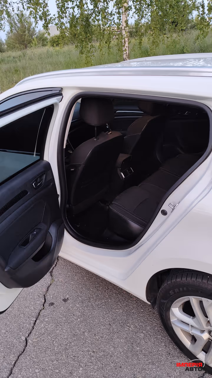 Renault Megane - фото 5
