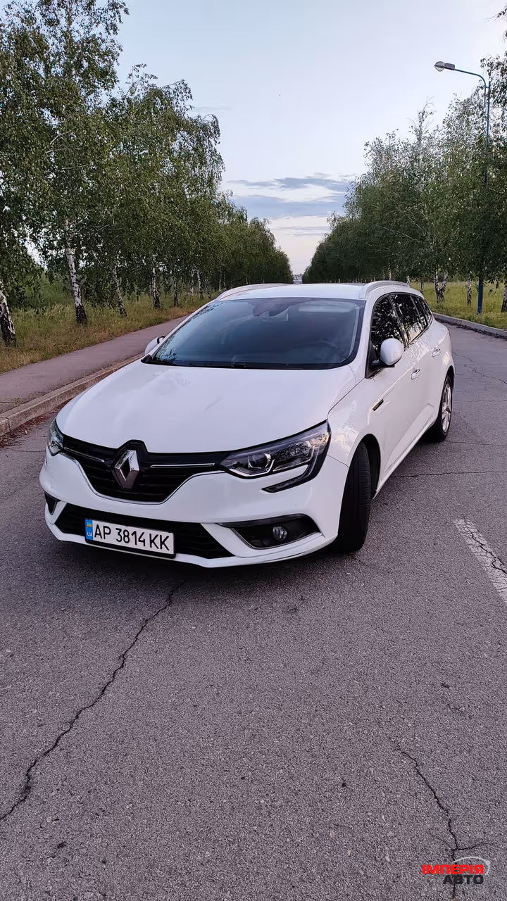 Renault Megane - фото 2