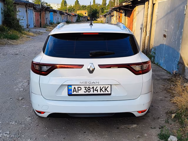 Renault Megane - фото 4