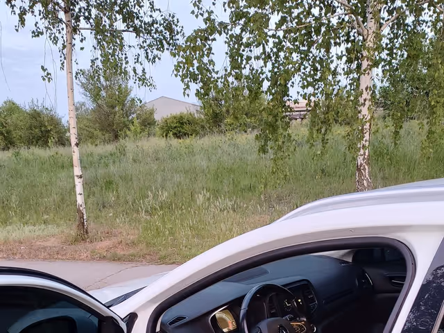 Renault Megane - фото 4
