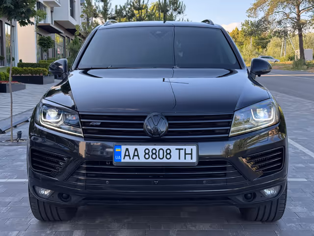 Volkswagen Touareg - фото 4