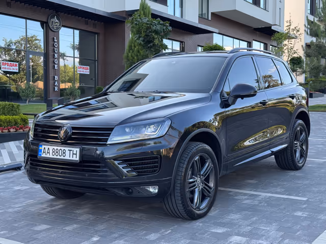 Volkswagen Touareg - фото 5