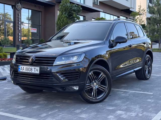 Volkswagen Touareg - фото 2