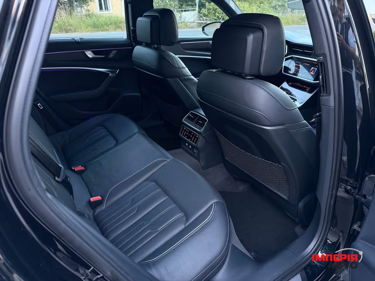 Audi A6 - фото 27