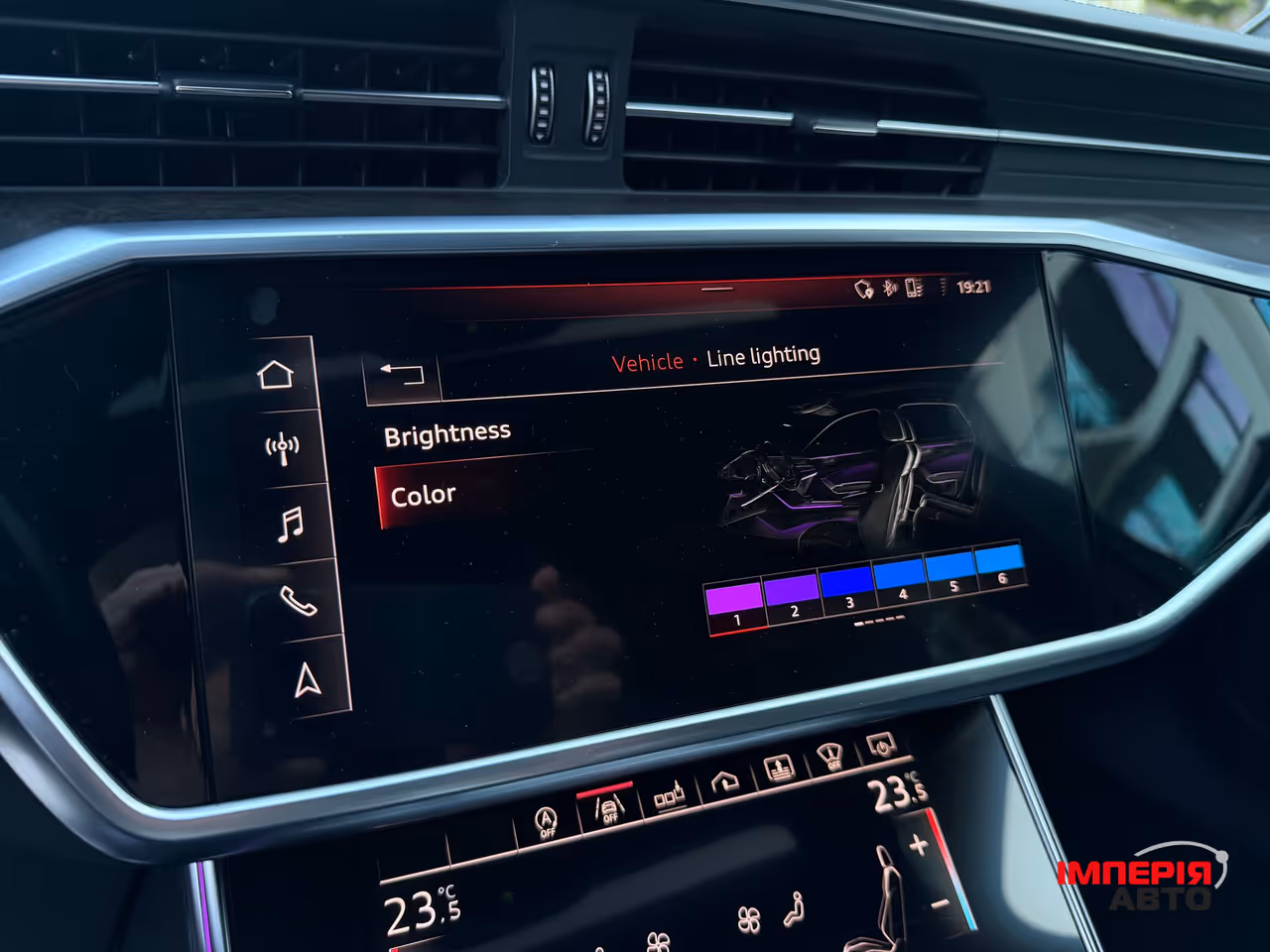 Audi A6 - фото 44
