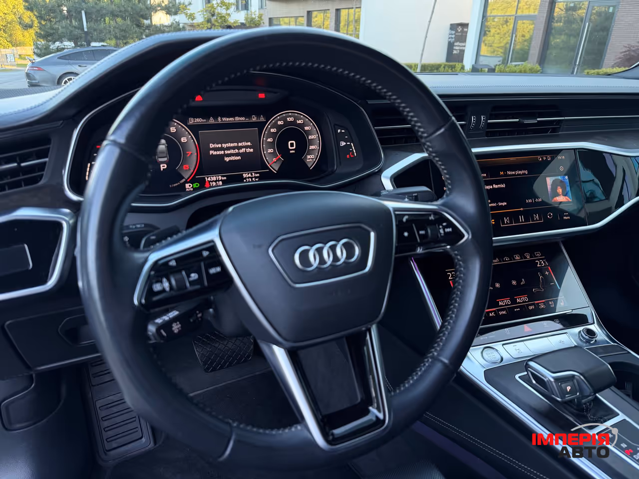 Audi A6 - фото 30