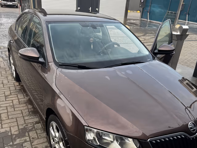 Skoda Octavia - фото 1