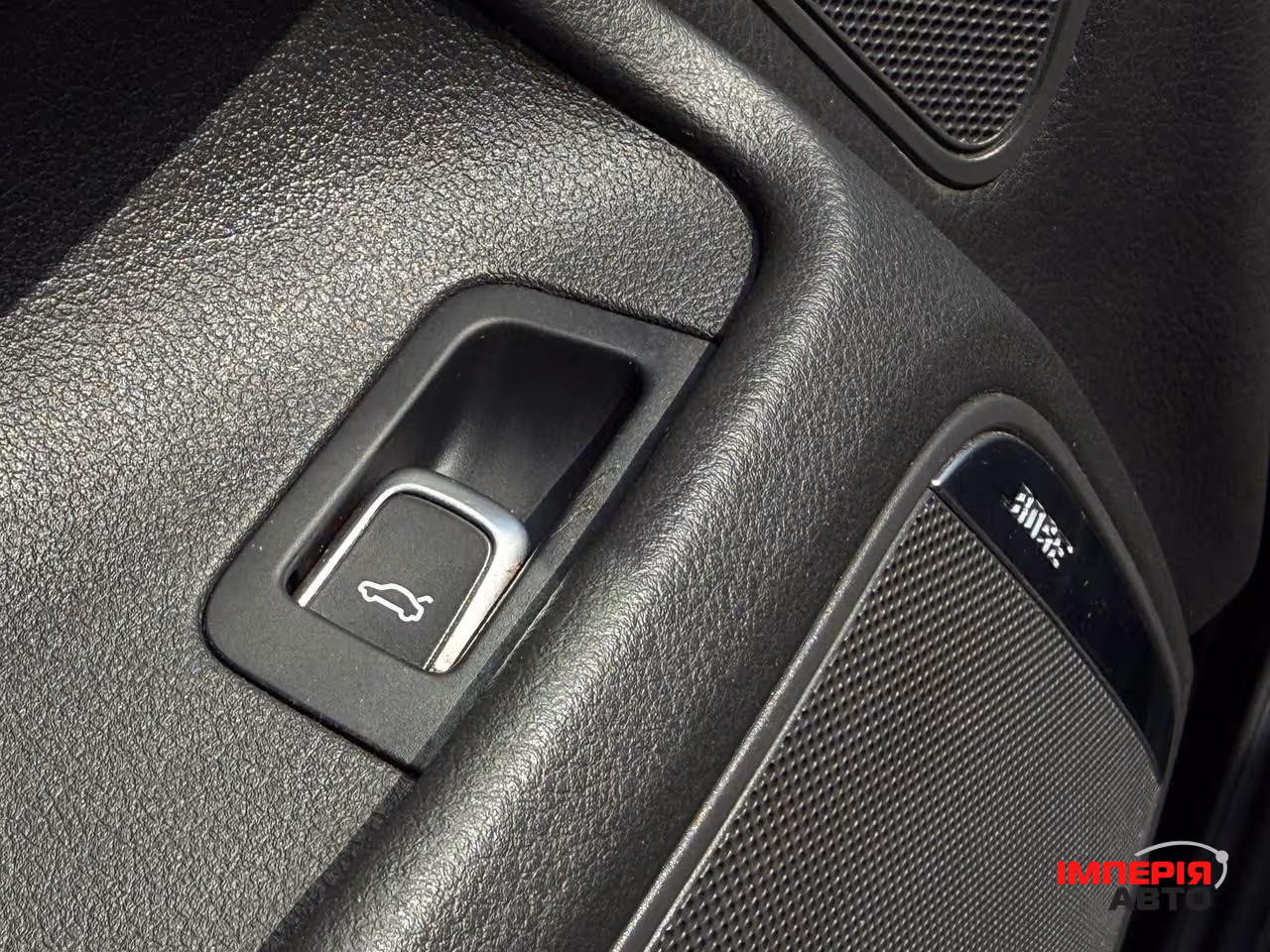 Audi A6 - фото 19