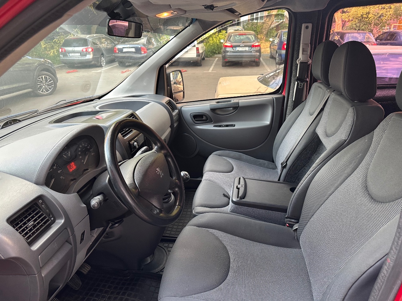 Peugeot Expert - фото 6