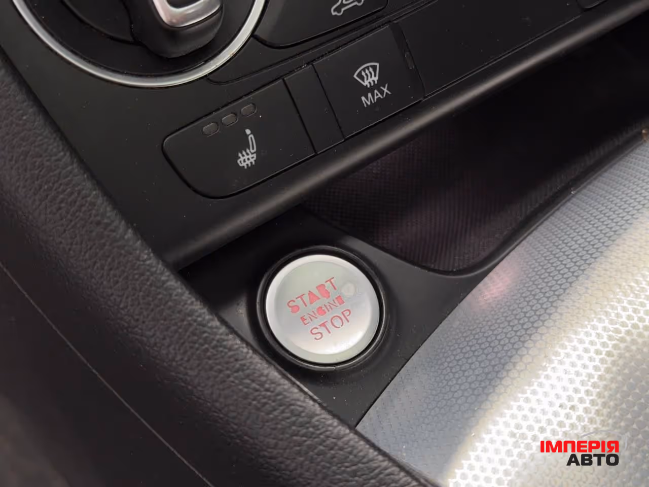Audi Q3 - фото 43