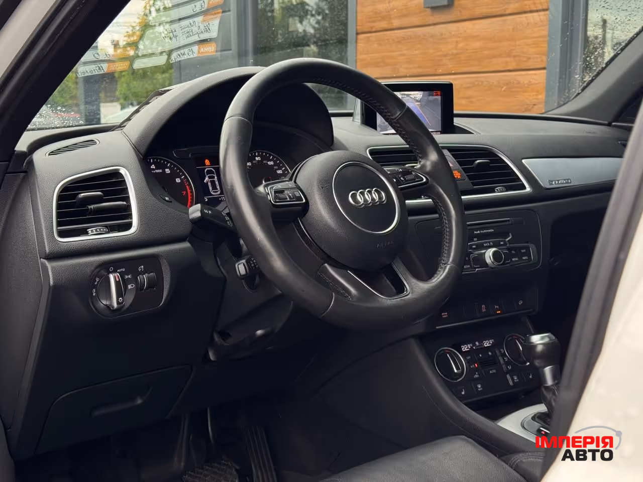 Audi Q3 - фото 37