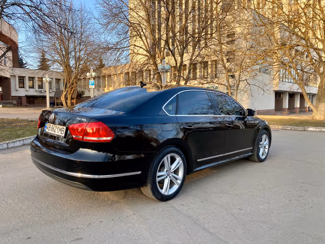 Volkswagen Passat - фото 4