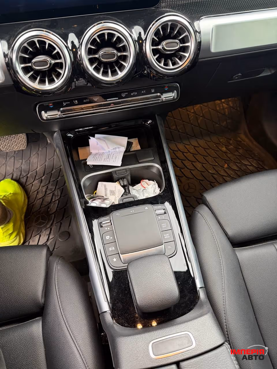 Mercedes-Benz EQB - фото 12